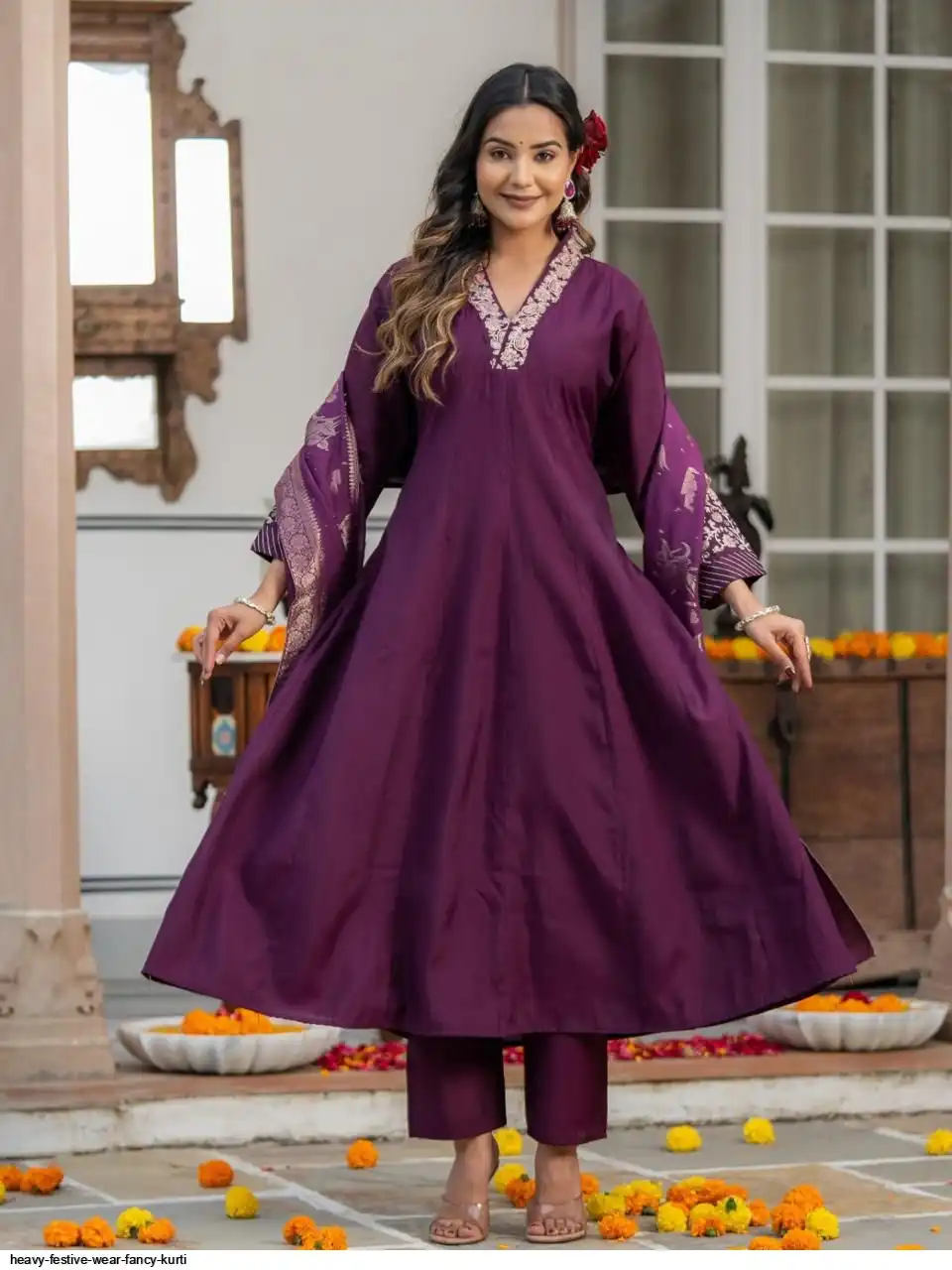 Woman wearing an elegant festive Kalindi Lifestyle kurti
