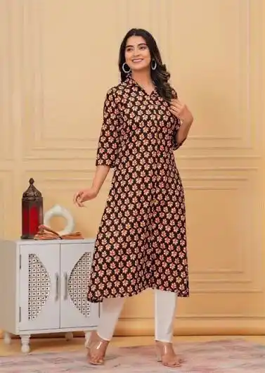 Woman wearing a polished Kalindi Lifestyle workwear kurti